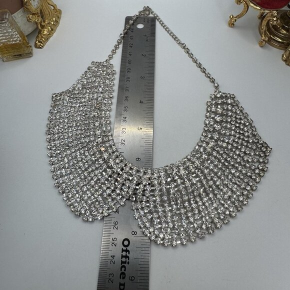 Stunning Runway Caviness Bright Rhinestone Collar Bib Necklace Choker - Picture 5 of 7